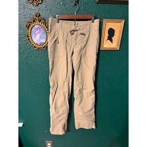 The North Face Women's Convertible Roll up Hiking Pant Khaki size 0